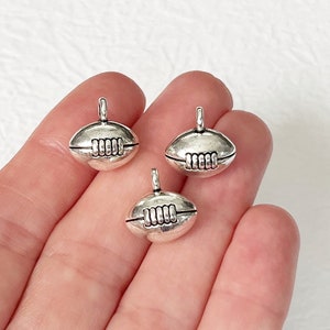 10 Football Charms, Jewelry, Crafts, Player, Sports, Team, 3D, Game, Crafts, Small, Alloy, 13mm, SP068