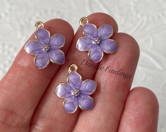 10 Flower Charms, Pretty , Dark Purple, Enamel, Violet, Diy, Jewelry, Bracelet, Dainty, 17mm, GTP104