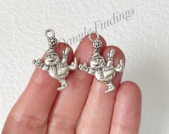10 Silver Color Winter Snowman Charms  for DIY Christmas Holiday Jewelry and Crafts, HOL047