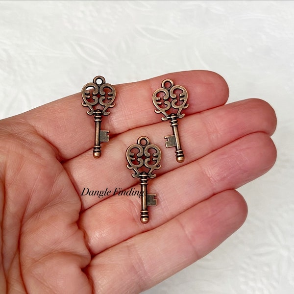 10 Vintage Style Skeleton Key Charms for Bracelets and Necklaces, Jewelry Making and Crafting, 26mm, COPP009