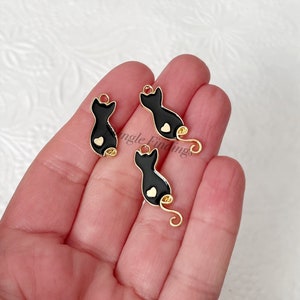 10 Enamel Black Cat Charm with Heart for DIY Jewelry Making,  25mm, GTP096
