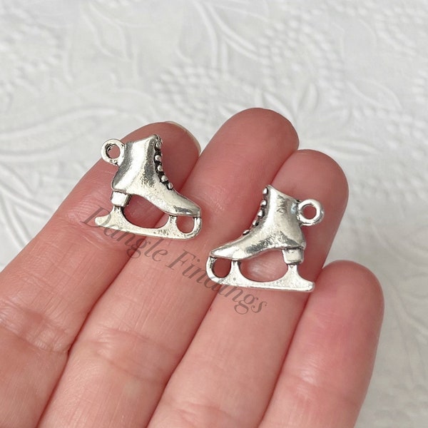 10 Ice Skate Charms, Winter, Jewelry, Christmas, DIY Holiday, Silver, Necklace, Bracelet, 18mm, HOL018