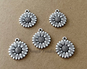 10 Daisy Flower Charms, Silver Color, DIY Jewelry Making, Necklace, Earrings, Floral, Crafts, 21mm, SP020