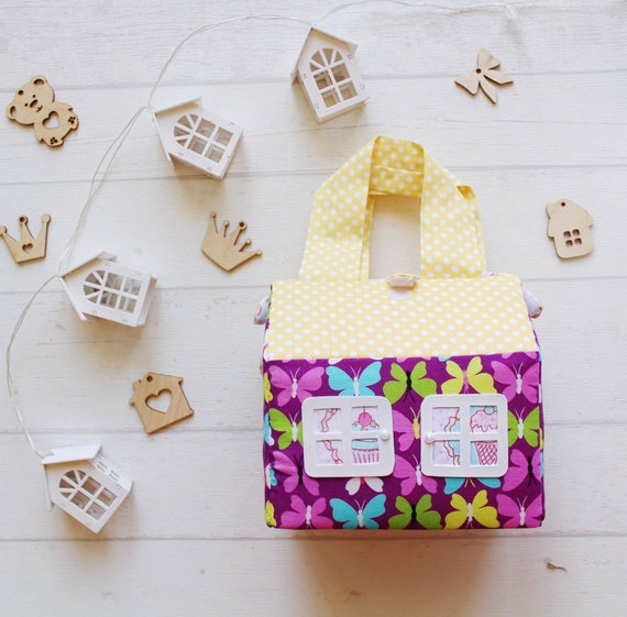 carry dolls house