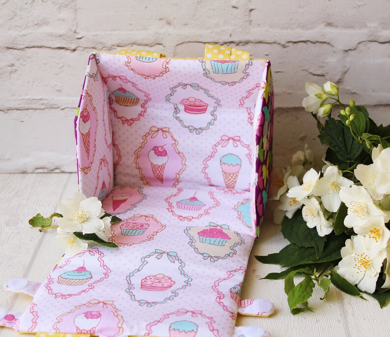 4-7 year old girl gift Dollhouse kit Blue red fabric dollhouse bag with miniature dollhouse furniture Modern dollhouse set