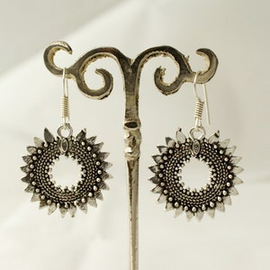 Sonnen ohrringe ethnische Ohrringe Boho Ohrringe Stammes Ohrringe Sonnenschmuck Boho Ohrringe Silber Ohrringe Blume Schmuck Ideen Geschenk