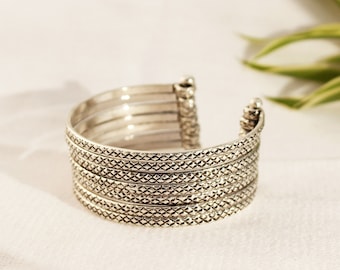 Bracelets empilés argent Bracelets empilables Bracelets épais Gros Bracelets argent multi rangs Bijoux ethniques Jolis bracelets ethniques