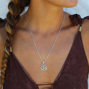 Ohm necklace yoga pendants Ohm jewelry meditation necklace Om Ohm symbol Buddhist jewelry yoga amulet spiritual jewelry hippie necklace boho