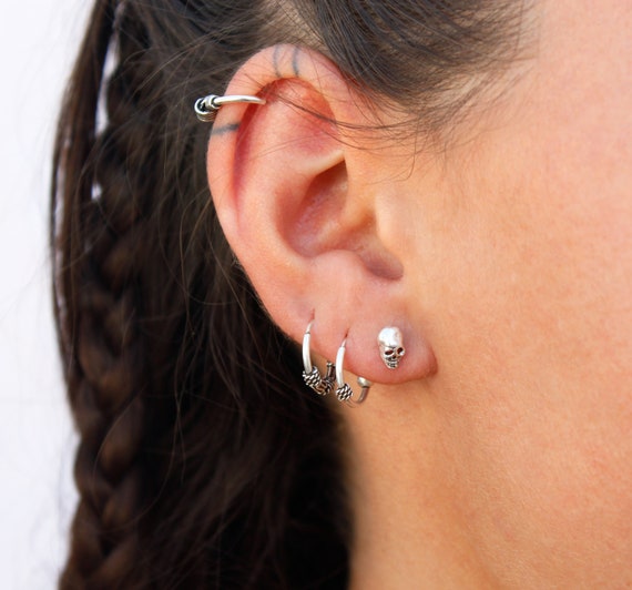 Skull stud earrings sterling silver studs goth earrings gothic jewelry halloween earrings skull jewelry rockabilly earrings spychobilly stud