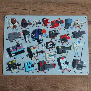 Könnte beinhalten: Eine farbenfrohe Illustration verschiedener Retro-Videospiel-Controller und Konsolen, darunter ein Super Nintendo, ein Game Boy und ein Sega Genesis. Die Illustration ist im Cartoon-Stil mit kräftigen Farben und Umrissen gehalten.