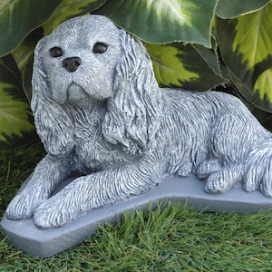 Cavalier King Charles Spaniel Concrete Statue Spaniel Memorial Stone Pet Loss Garden Decor Grave Marker Dog Mom Gift Made In America
