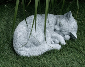 Concrete Cat Statue Life Size Short Hair Domestic Sleeping Cat Sculpture Yard Art Concrete Garden Decor Pet Loss memorial Ready To Paint