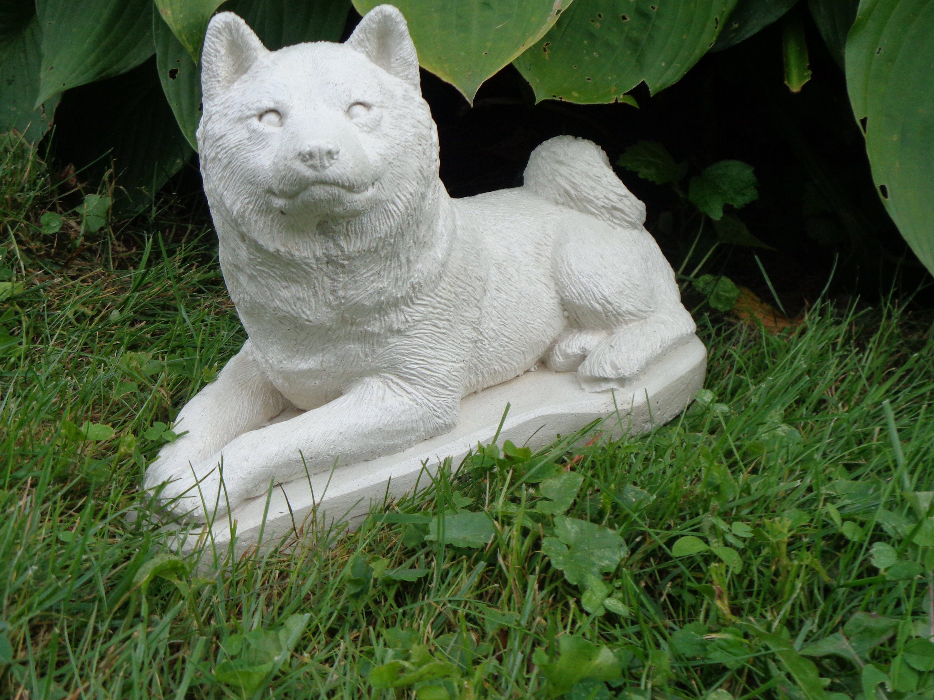 Shiba Inu Concrete Statue Outdoor Garden Decor Pet Loss Memorial