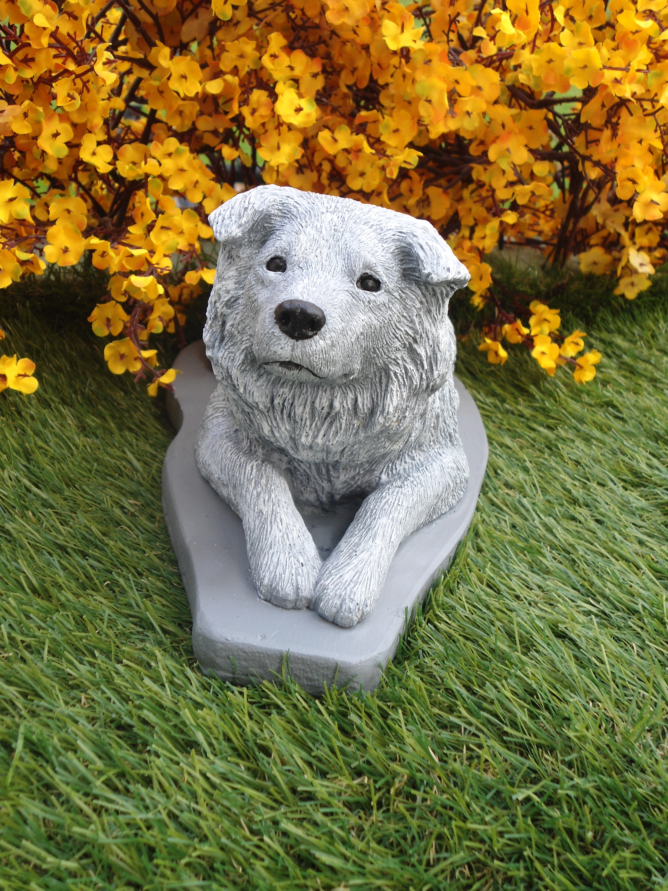 Sitting Border Collie Puppy Statue