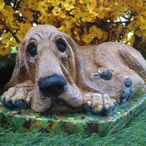 Concrete Bloodhound Dog Statue Figurine Garden Decor Pet Loss memorial Bloodhound Lovers Gift