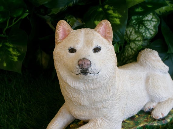 Shiba-inu Concrete Statue Figurine, Memory Garden Custom Hand