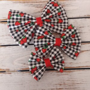 Strawberry Fabric Hair Bow Black and White checkered strawberry Cotton Fabric Hair Cotton Fabric Hair Clips Bow Summer Hair Bow