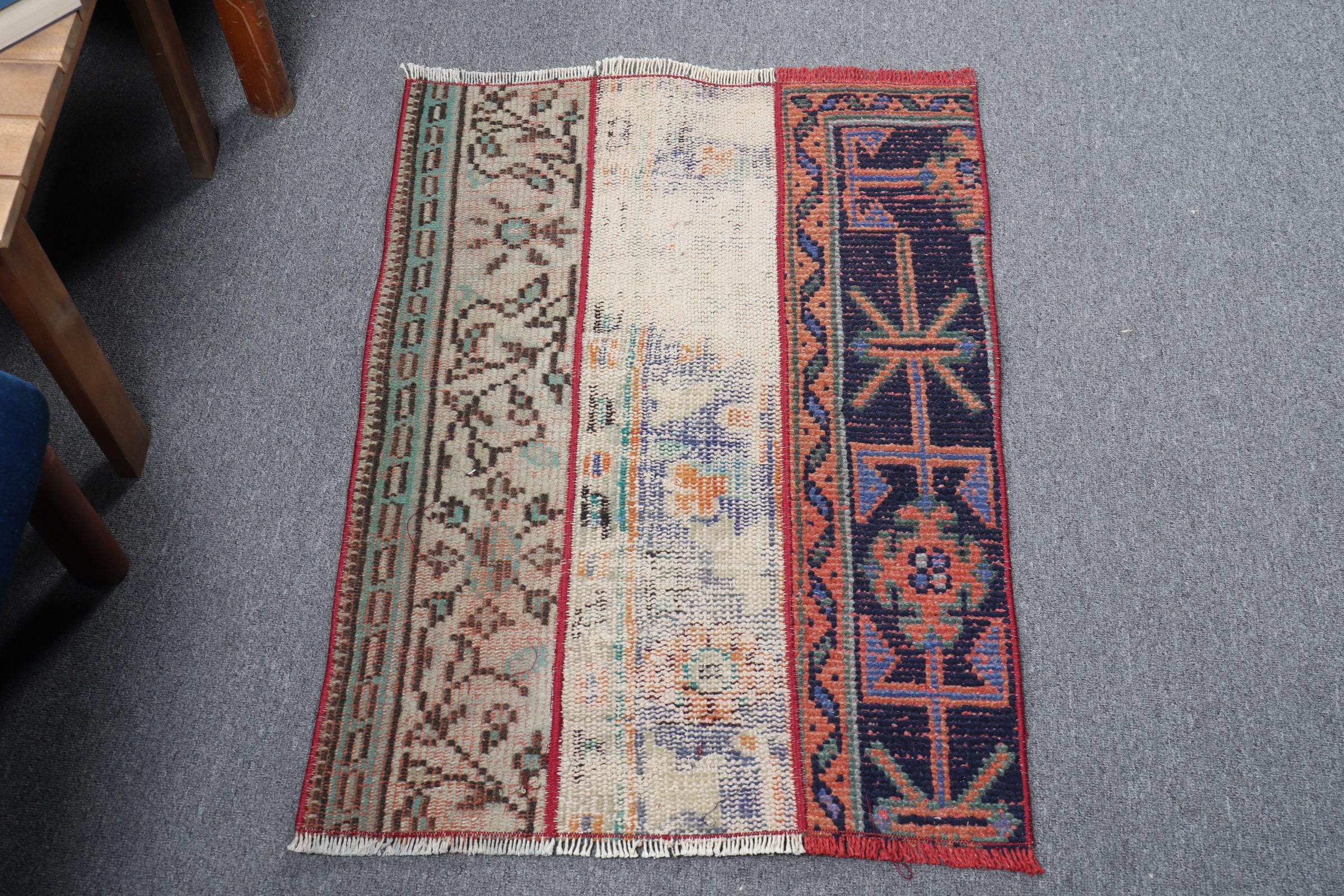 Turkish Rug, Vintage Anatolian Rug, Small Area Rug 66x86cm Turkish Rug, Vintage Anatolian Rug, Small Area Rug 66x86cm