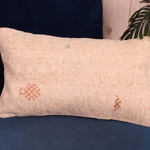 Vintage kelimkudde, boho kudde, 12x20 kelimkudde som sjal, presentkudde, beige kudde, rektangulär kudde, boho handvävd kudde,