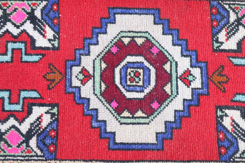 Antique Carpet 21x38 Inches Red Carpet Vintage Rug 6052 Turkish Rug Small Carpet Decorative Wall Hanging Carpet Organic Bedroom Rugs