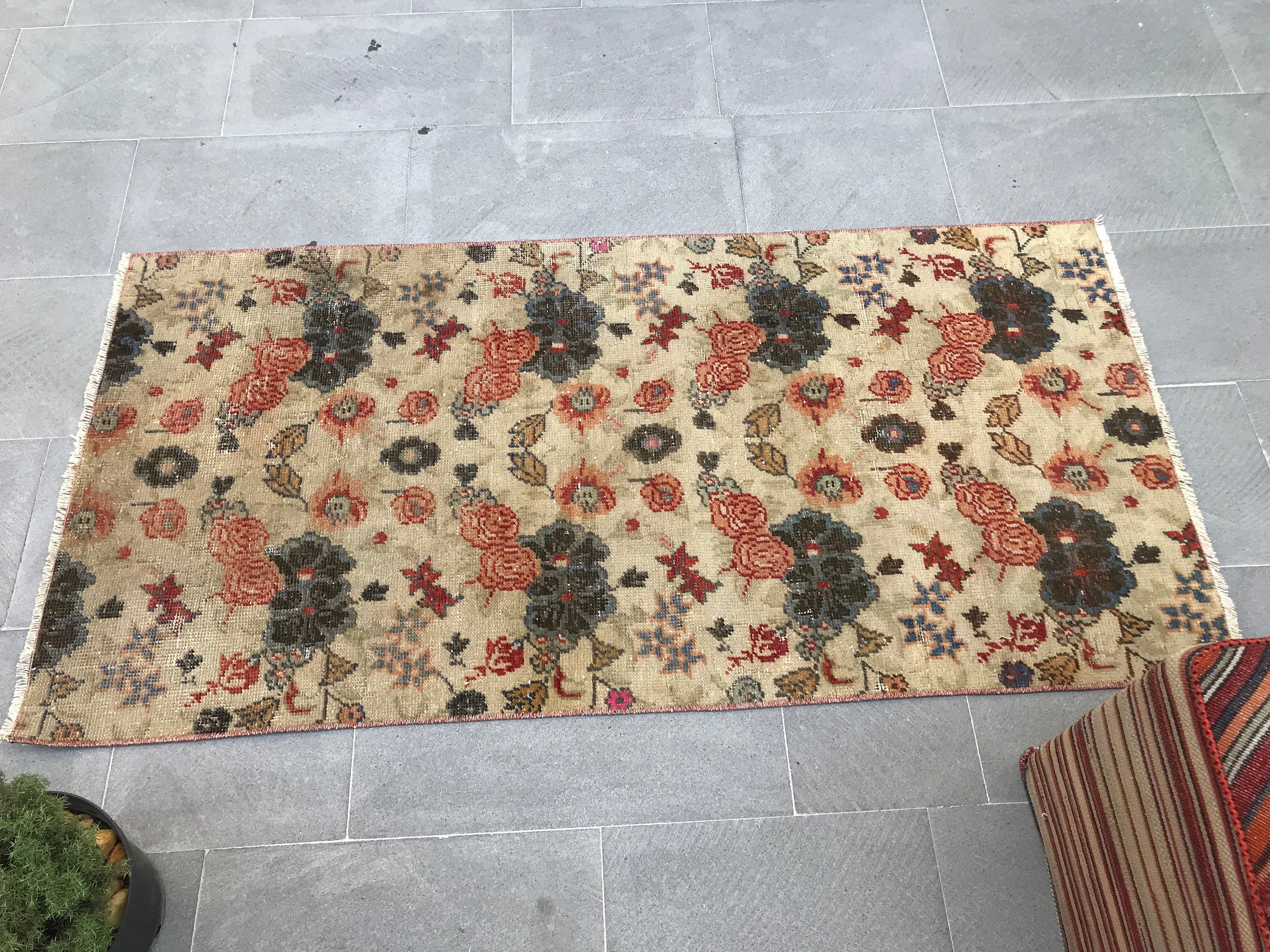 Turkish Rug / Vintage Rug / Etsy Rug / Area Rug 2.6 x 5.2 ft Etsy