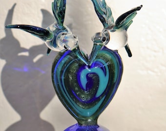 2 Hummingbirds Heart Wine Topper | Elegant Wine Accessory Bottle Stopper | Whimsical Wine Topper Lovebird Design | Romantic Gift Idea