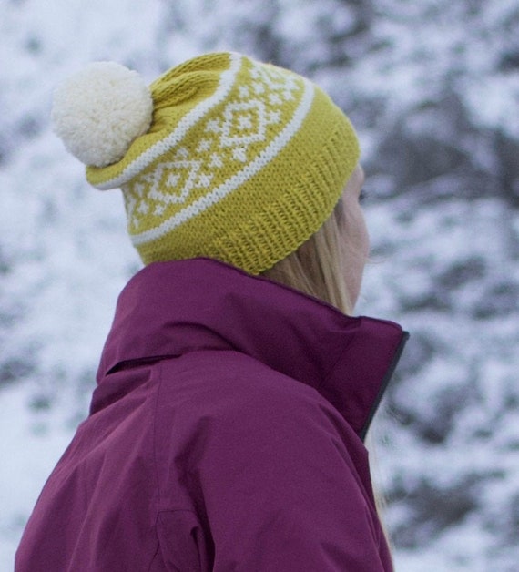 Ladies knitted beanie hats sale