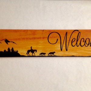 Bienvenido Silhouette Western Mountain Country Sign