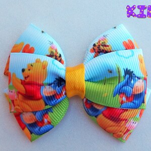 Winnie-the-Pooh hair bow / Winnie hair bow / Winnie Pooh hair clip / Winnie-the Pooh outfit / Winnie-the-Pooh gift / Winnie-the-Pooh party