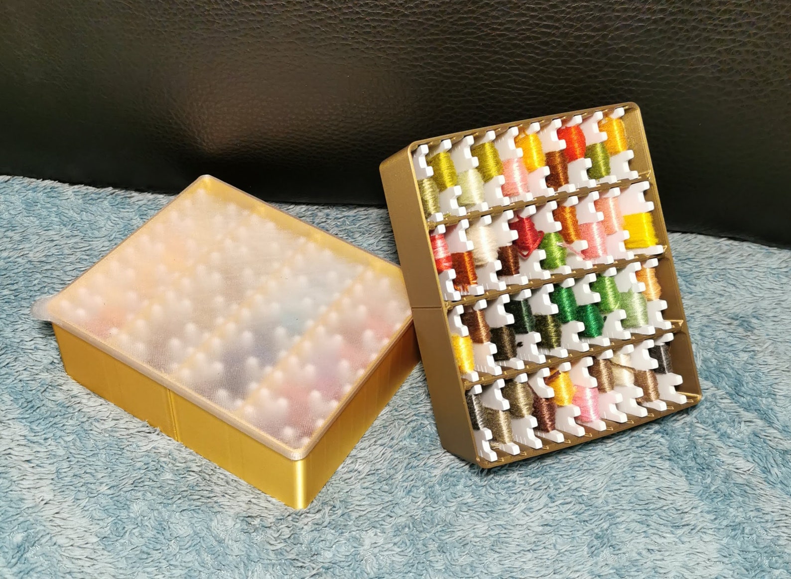 Embroidery Thread Spools & Storage Organizer (40 Slots, Thread Not ...