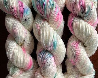 hand dyed sock yarn “I smell snow”