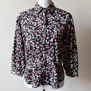 Vintage 80s/90s Black and Colorful Artsy Floral Print Button Down Fitted Blouse