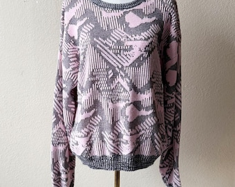 Vintage 80s/90s Pastel Pink and Grey Abstract Print Knit Pullover Sweater