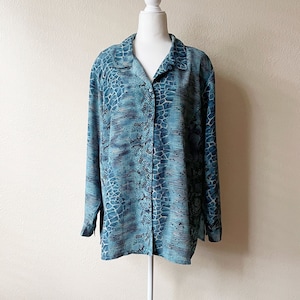 Vintage 90s Aqua Blue Mixed Reptile Print Plus Size Button Down Long Sleeve Blouse