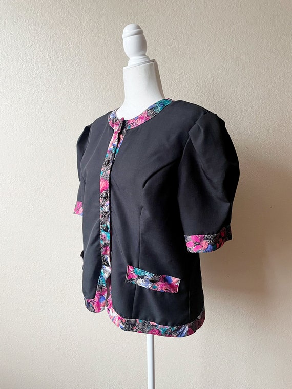 80s Vintage Black and Multicolor Floral Print Tri… - image 10