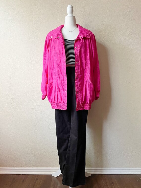 80s/90s Vintage Hot Pink Collared Snap Button Lon… - image 10