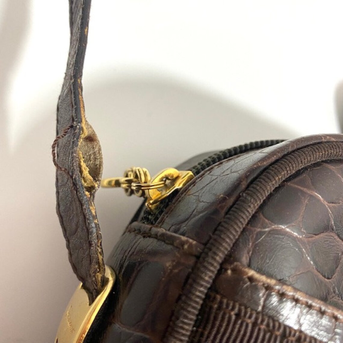 salvatore ferragamo vara bow