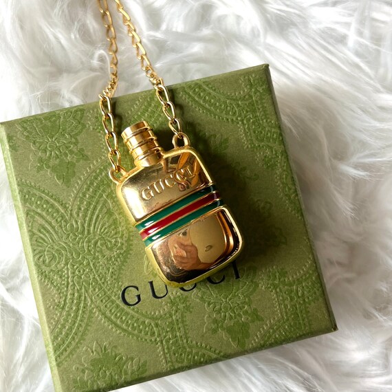 Gucci Vintage Key Chain Case in Gucci Presentation Box c 1980s at