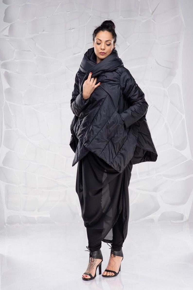 Asymmetrical winter puffer jacket for extravagant ladies.