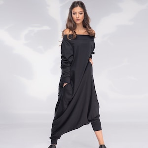 Frauen Harem Jumpsuit, Schwarzer Jumpsuit, Overall mit tiefem Schritt, Kleidung in Übergröße, Oversize-Jumpsuit, Schulterfreier Overall, Avantgarde