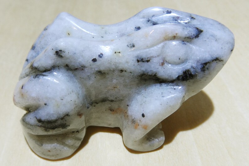 Natural Quartz Home Decor Home Decor Gift For Home White Quartz Sculpture White Quartz Frog For Gift Quartz Frog
