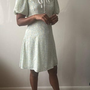 Vintage look floral print dress, M