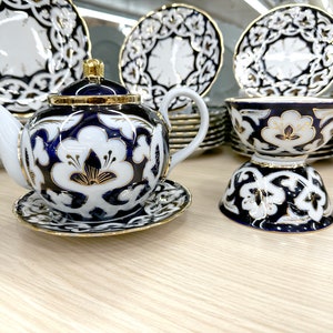 Uzbek First class Tea set.  Golden Cotton pattern.  High quality porcelain classic traditional tea set. Golden Cotton pattern.