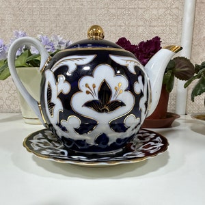 Uzbekistan Teapot Golden Cotton pattern.  High quality porcelain classic traditional .