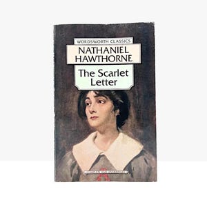 La letra escarlata de Nathaniel Hawthorne Literatura estadounidense Novela romántica histórica puritana de Nueva Inglaterra Wordsworth Classic 1994 libro de bolsillo