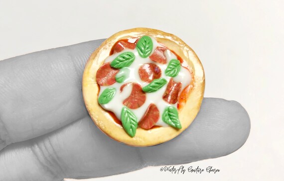 pizza croc charm