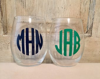 Monogram Wine Glass/Wine Glass/Custom Wine Glass/Wine Glasses/Bridesmaid Gift/Monogram/Personalized Wine Glass/Monogrammed Wine Glass/Wine