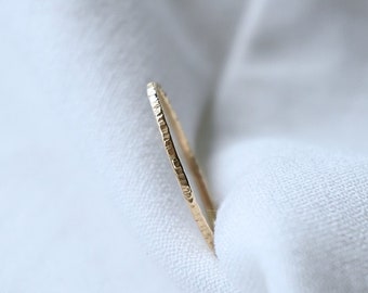 Ring karat gold hammered - STORIES Edition