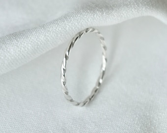 twisted silver ring - CHANGE TWISTED RING