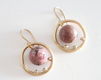 Rings and Three Tiny Nuggets Earrings with Rhodonite